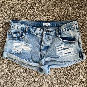 Tobi mid-rise shorts